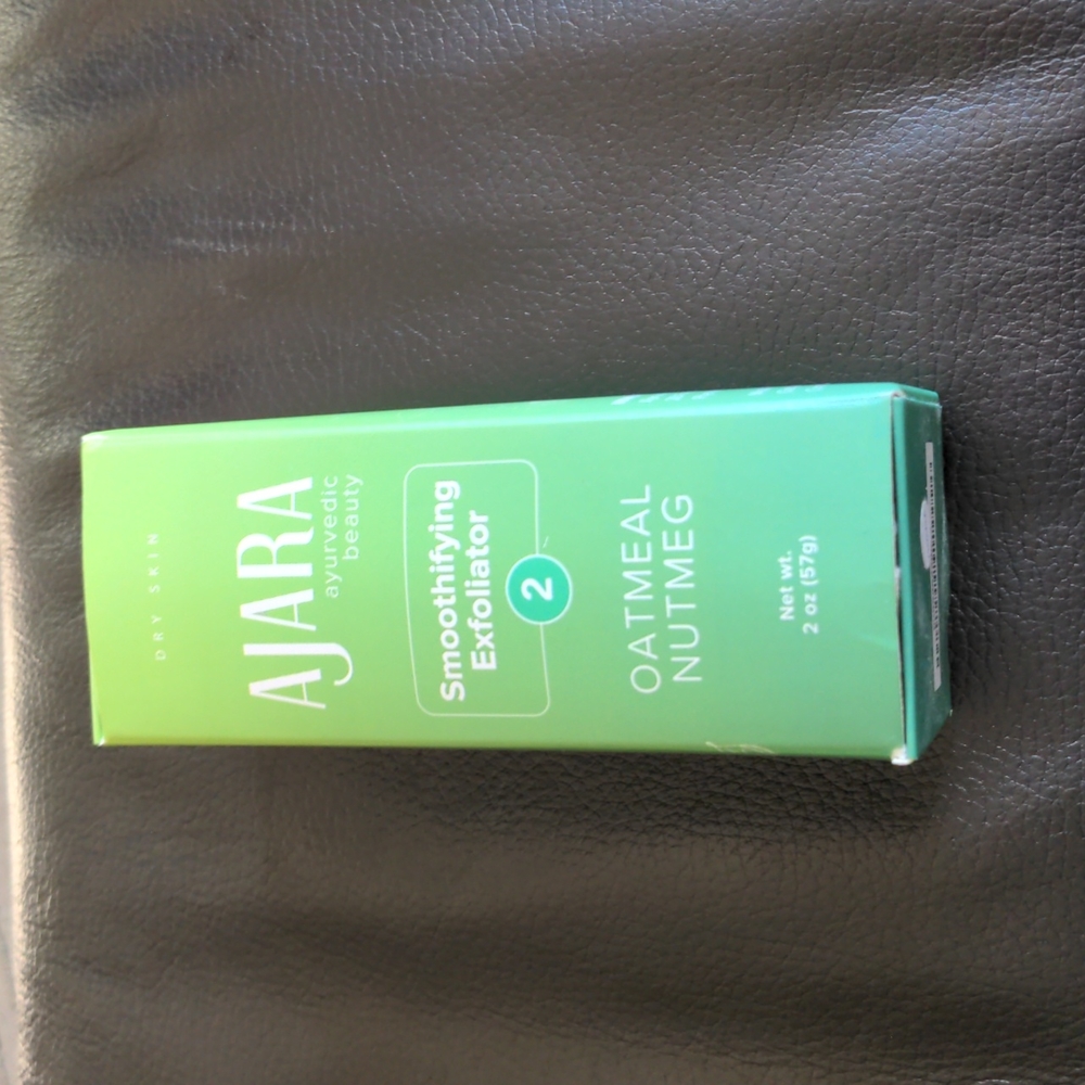 The Ayurvedic Experience Ajara Oatmeal Nutmeg Smoothifying Exfoliator